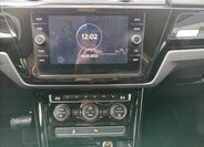 Volkswagen Touran 12