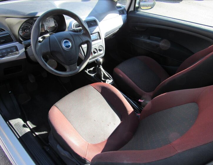 Fiat Grande Punto 9