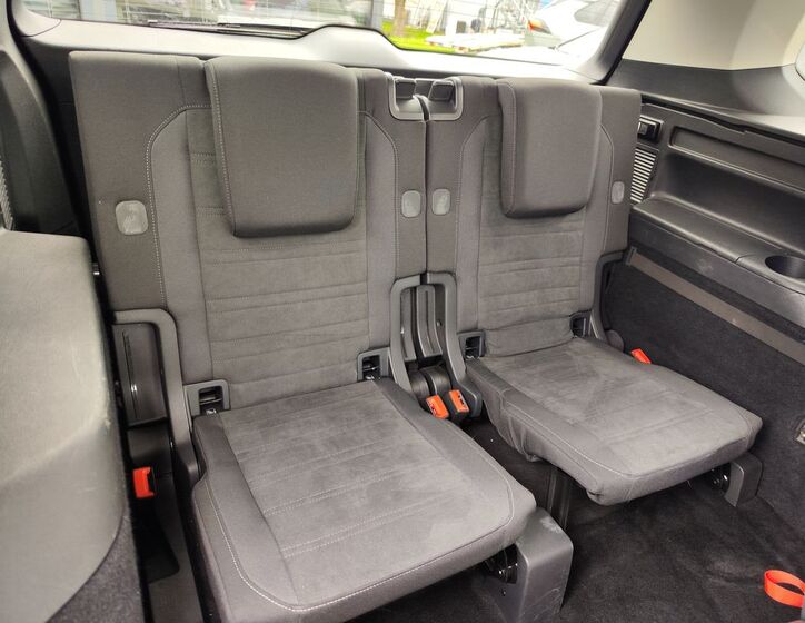 Volkswagen Touran 12