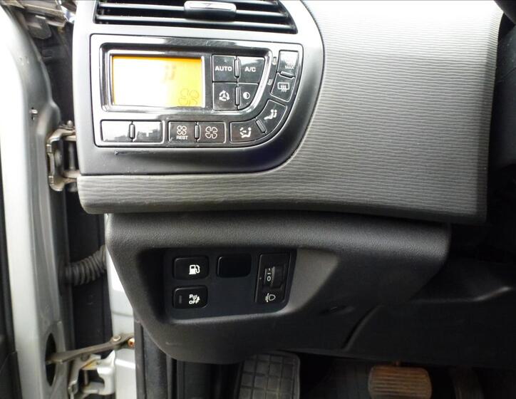 Citroën Grand C4 Picasso 32