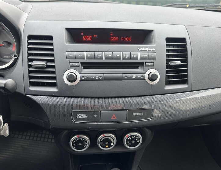 Mitsubishi Lancer Sedan 1,8 l 105 kw