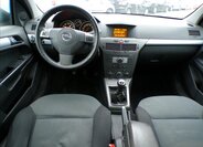 Opel Astra Hatchback 1,6 l 77 kw