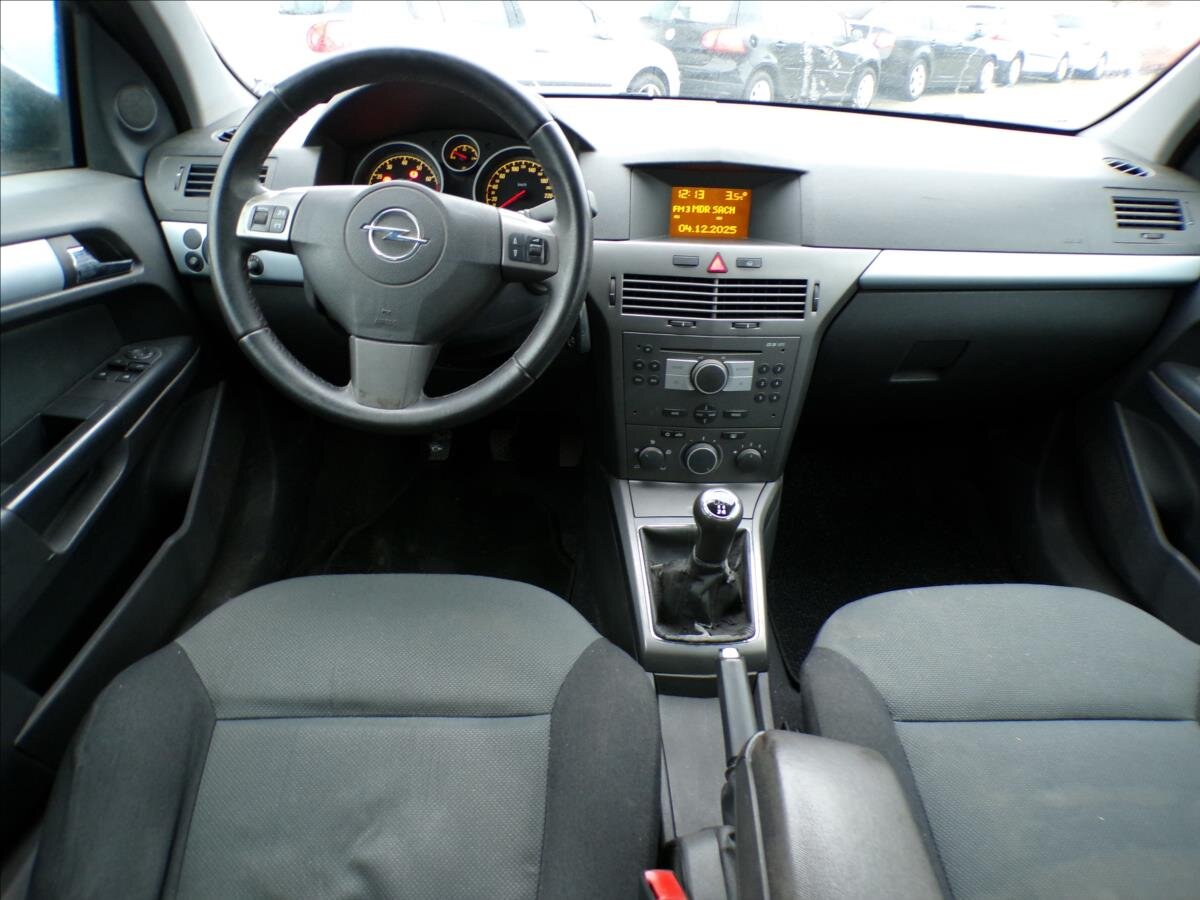 Opel Astra Hatchback 1,6 l 77 kw