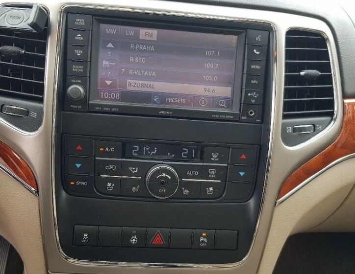 Jeep Grand Cherokee 10