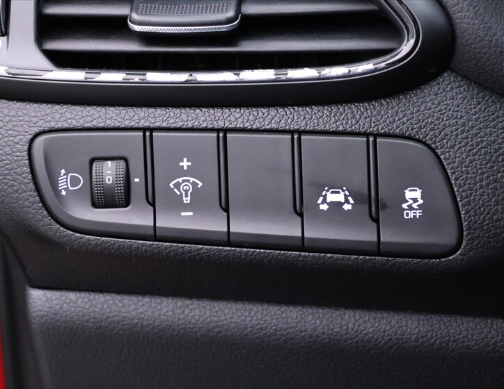 Hyundai i30 Kombi 1,6 l 81 kw