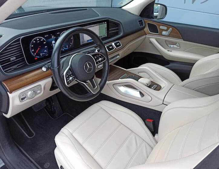 Mercedes-Benz GLE 10