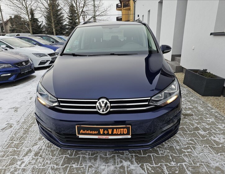 Volkswagen Touran 2