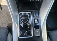 Mitsubishi Eclipse Cross CUV / Crossover 2,4 l 72 kw