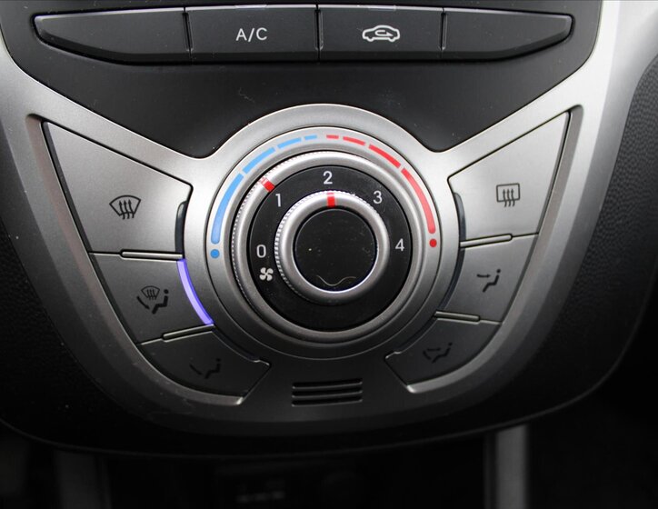 Hyundai ix20 MPV 1,4 l 66 kw