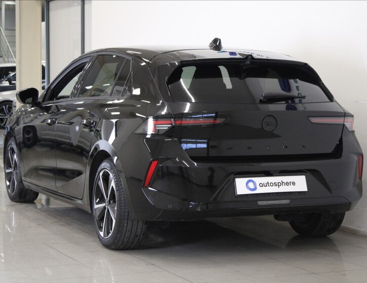 Opel Astra Hatchback 1,2 l 96 kw