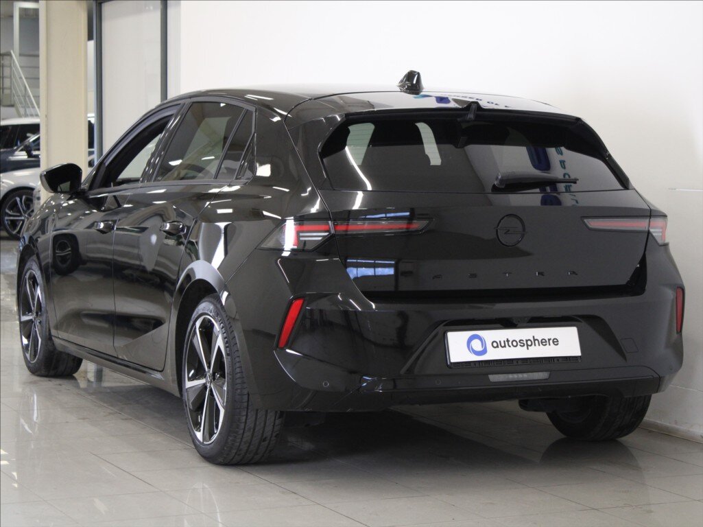 Opel Astra Hatchback 1,2 l 96 kw