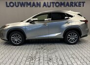 Lexus NX 300h 3