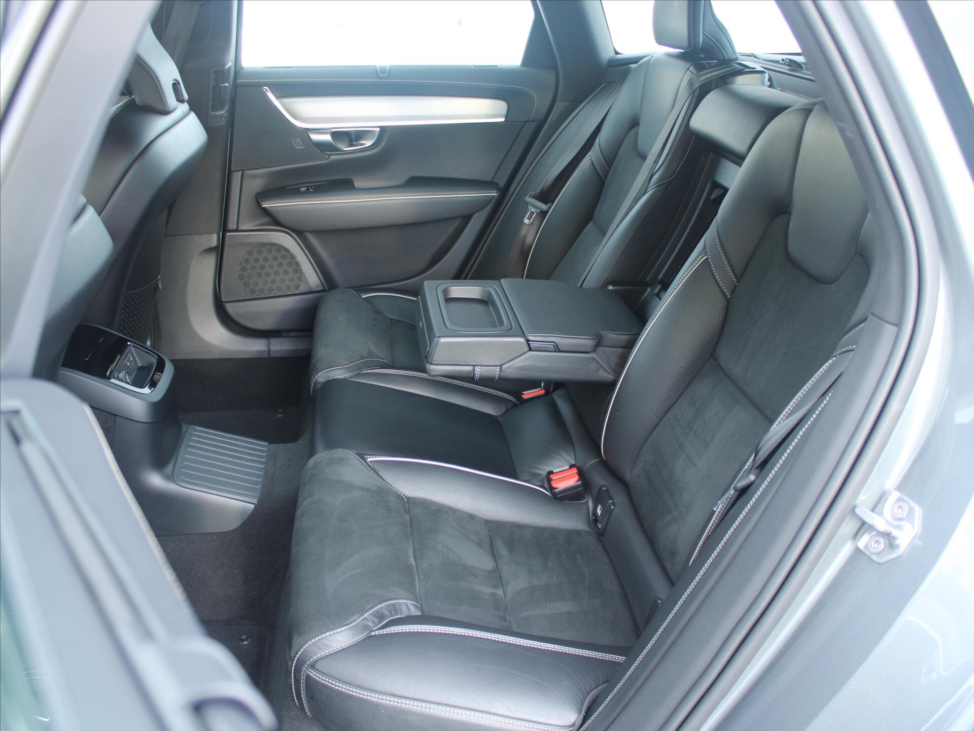 Volvo V90 Kombi 2,0 l 288 kw