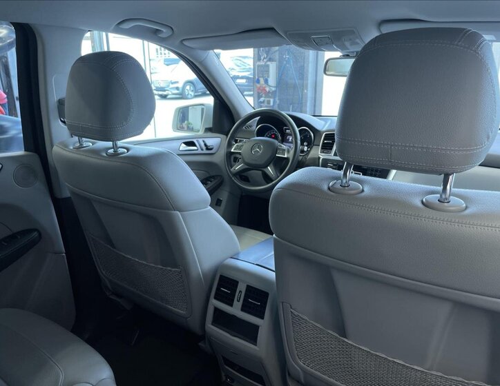 Mercedes-Benz Třídy M SUV 3,0 l 190 kw