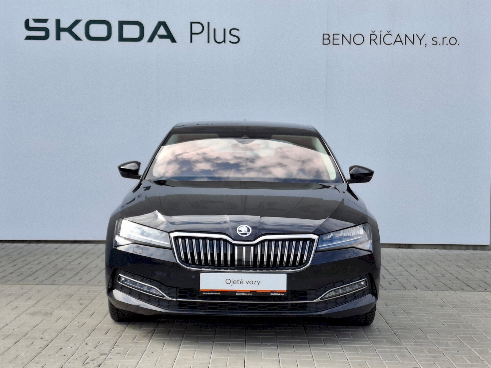 Škoda Superb Sedan / Limuzína 2,0 l 110 kw