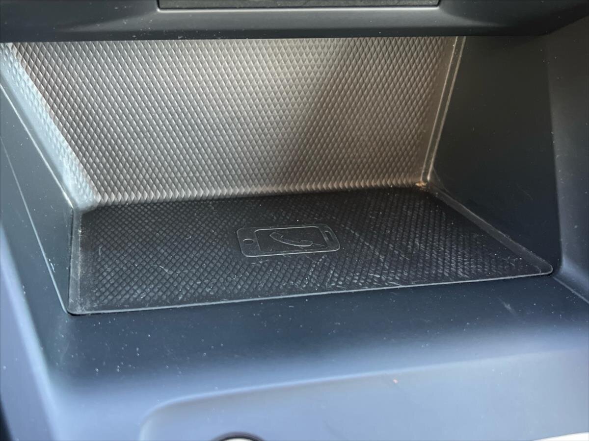 Volkswagen Golf Hatchback 999,0 81 kw