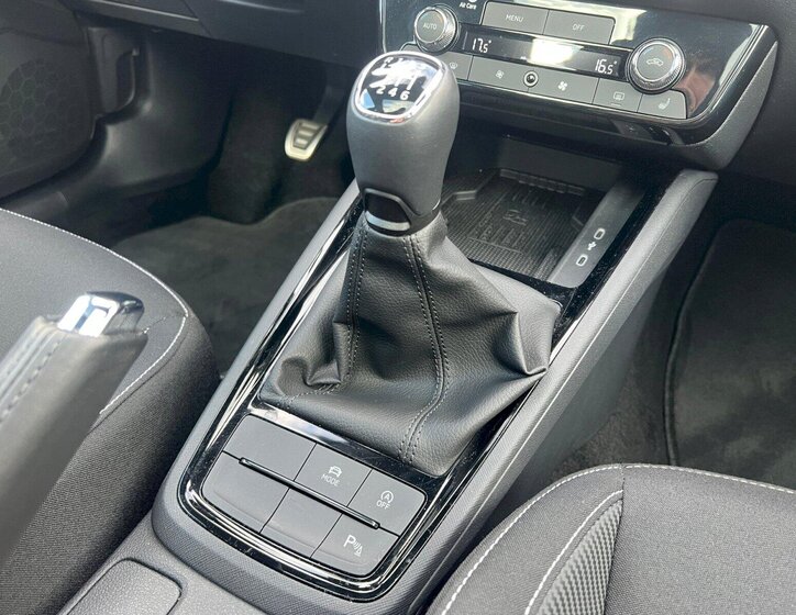 Škoda Scala Hatchback 1,0 l 85 kw