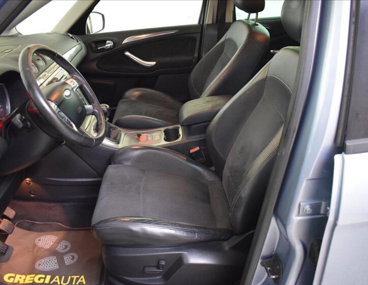 Ford S-MAX MPV 2,5 l 162 kw