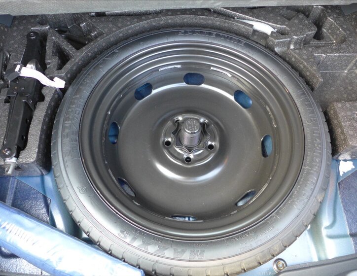 Volkswagen T-Roc SUV / Terénní 2,0 l 110 kw