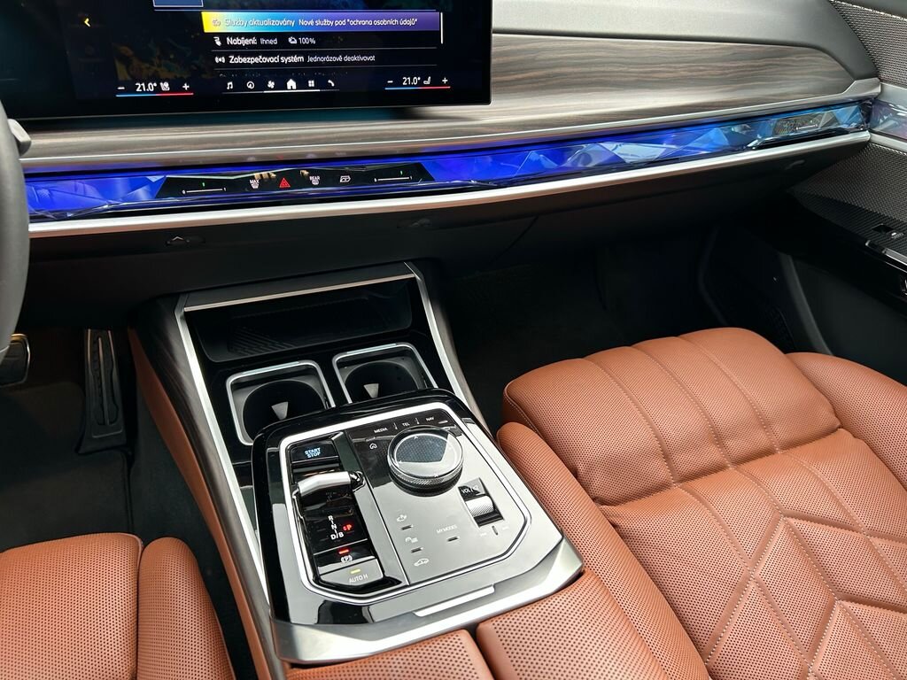 BMW i7 Sedan / Limuzína 0,0 400 kw