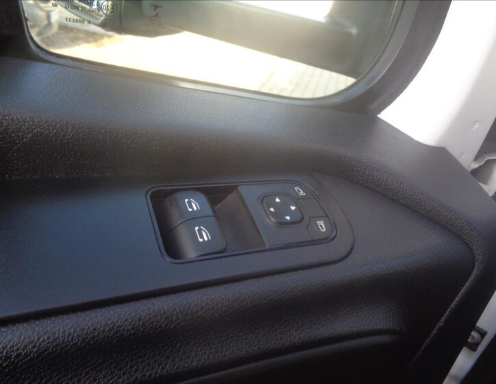 Mercedes-Benz Sprinter Skříň 2,1 l 120 kw