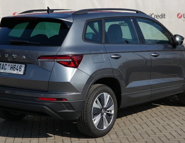 Škoda Karoq SUV / Terénní 1,5 l 110 kw