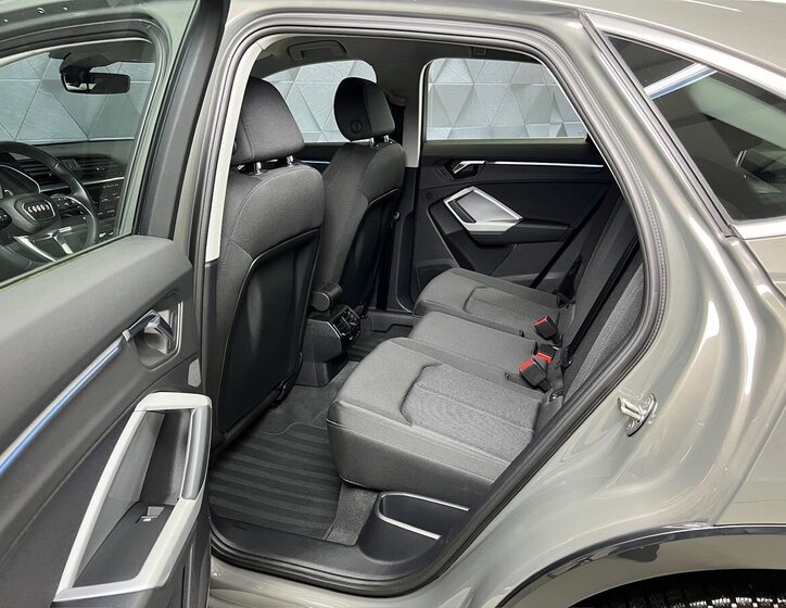 Audi Q3 SUV / Terénní 2,0 l 180 kw