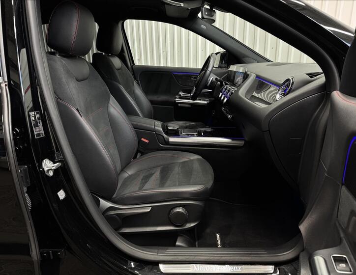 Mercedes-Benz GLA 44