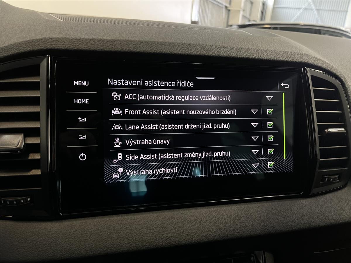 Škoda Karoq SUV / Terénní 2,0 l 140 kw