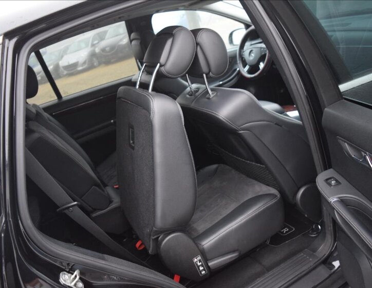 Mercedes-Benz Třídy R Kombi 3,0 l 140 kw