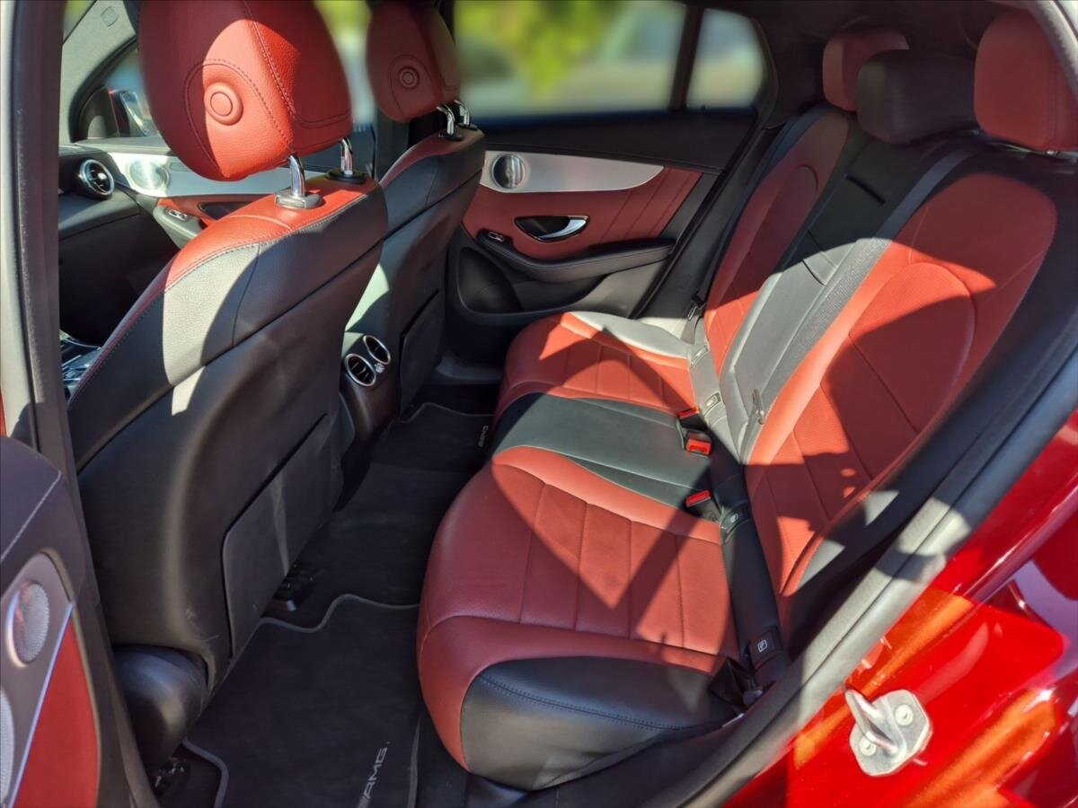 Mercedes-Benz GLC Hatchback 2,0 l 180 kw