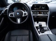 BMW Řada 8 30