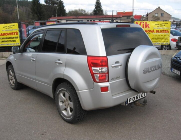 Suzuki Grand Vitara Kombi 2,0 l 103 kw