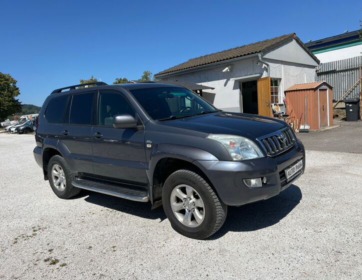 Toyota Land Cruiser 2
