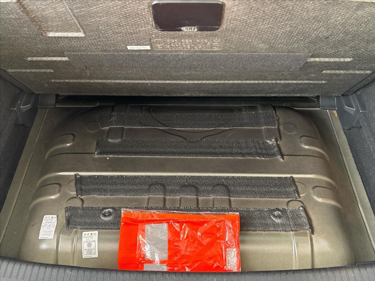 Volkswagen Golf Hatchback 1,4 l 81 kw