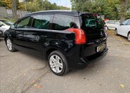 Peugeot 5008 MPV 2,0 l 120 kw