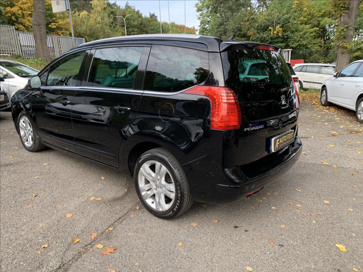 Peugeot 5008 MPV 2,0 l 120 kw