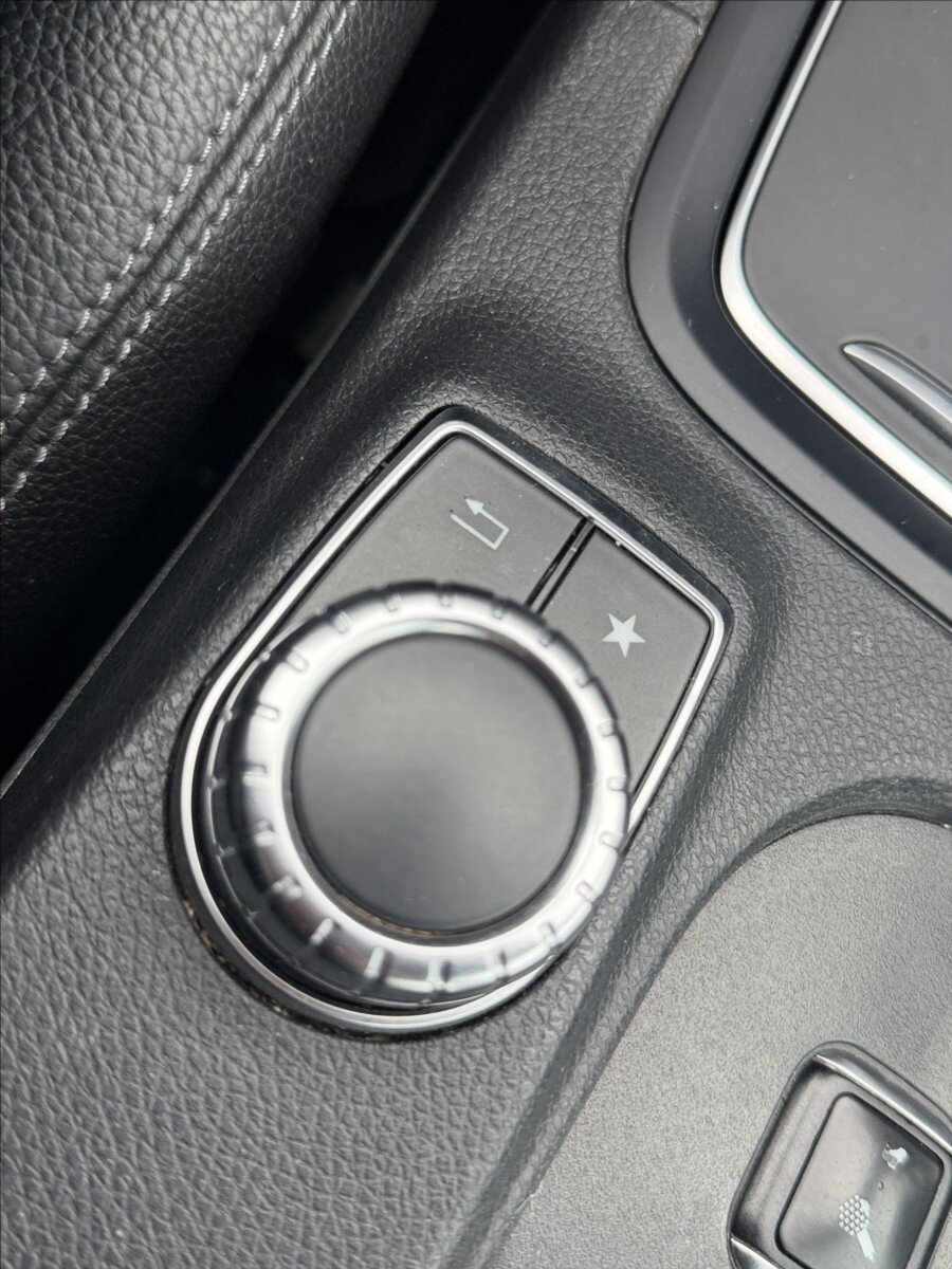 Mercedes-Benz Třídy B Kombi 1,5 l 80 kw