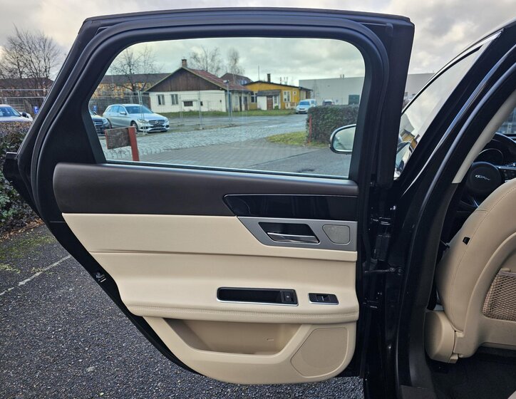 Jaguar XF Sedan 2,0 l 177 kw