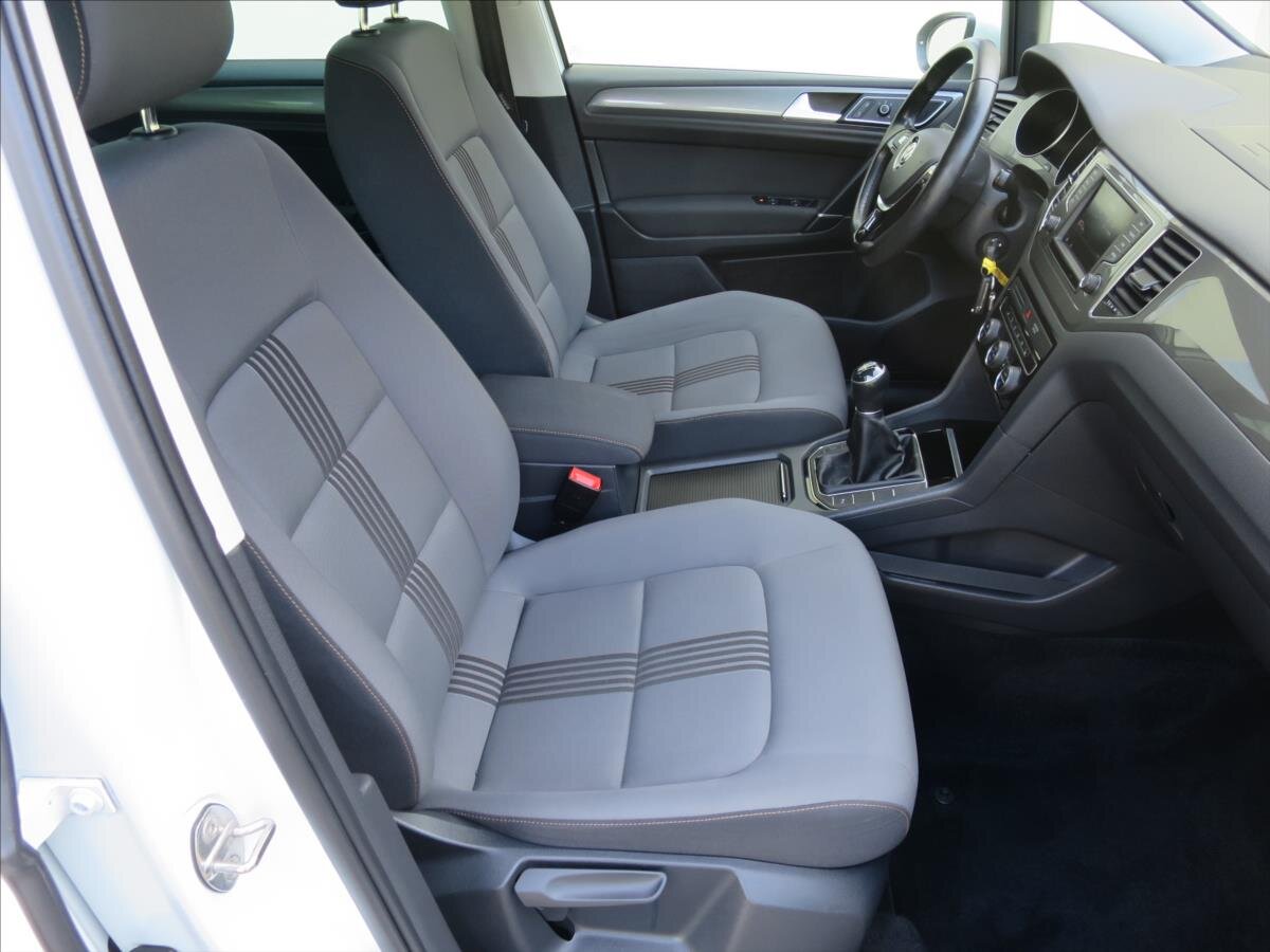 Volkswagen Golf Sportsvan Kombi 1,4 l 92 kw