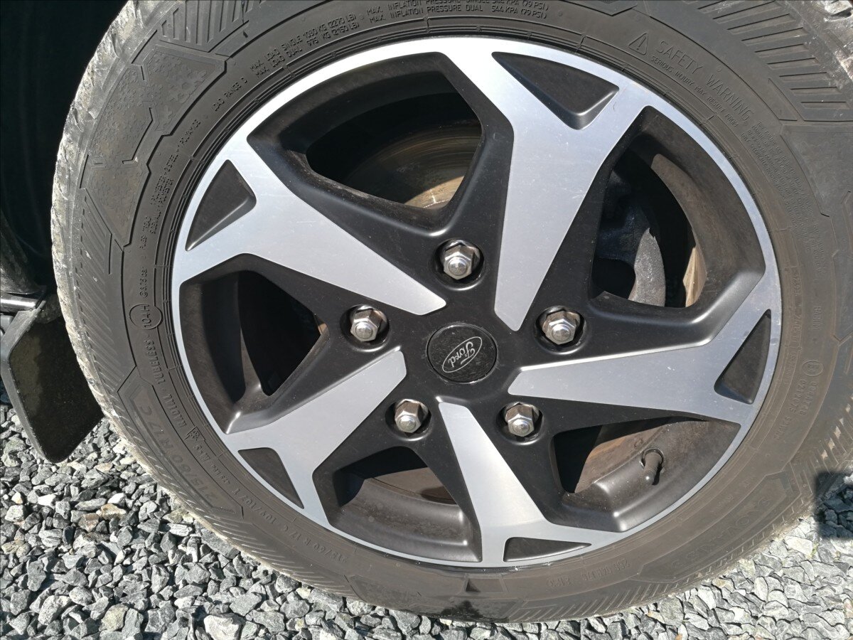 Ford Tourneo Custom MPV 2,0 l 110 kw