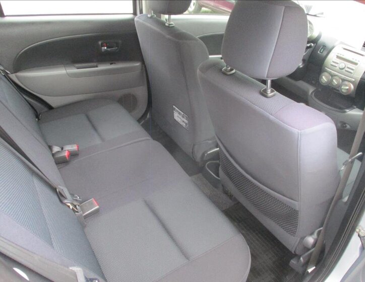 Subaru Justy Hatchback 998,0 51 kw