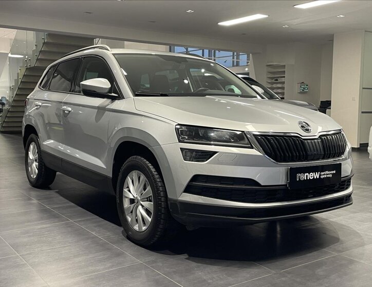 Škoda Karoq SUV 999,0 81 kw