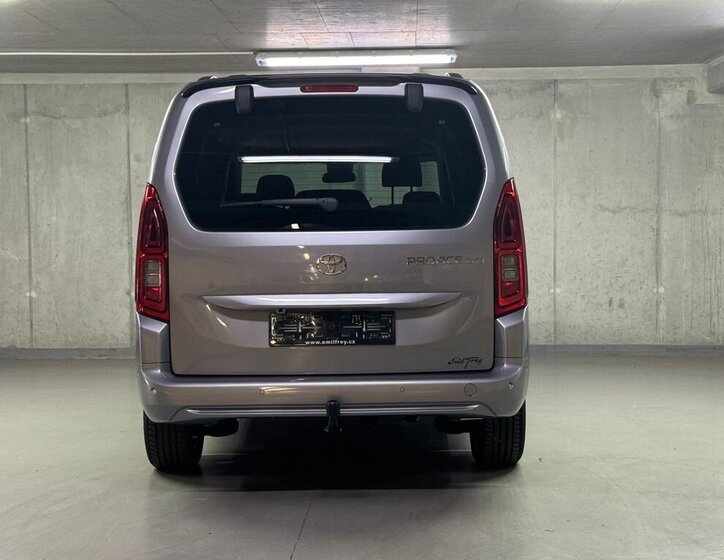 Toyota ProAce City Verso MPV 1,5 l 96 kw