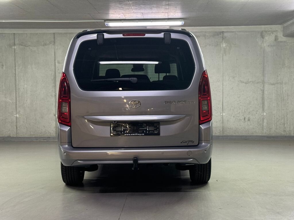 Toyota ProAce City Verso MPV 1,5 l 96 kw