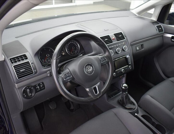 Volkswagen Touran Kombi 1,6 l 77 kw