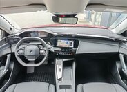 Peugeot 408 Sedan / Limuzína 1,2 l 107 kw