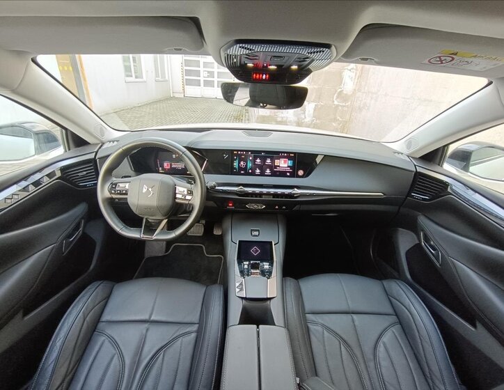 DS Automobiles DS4 Hatchback 1,6 l 133 kw