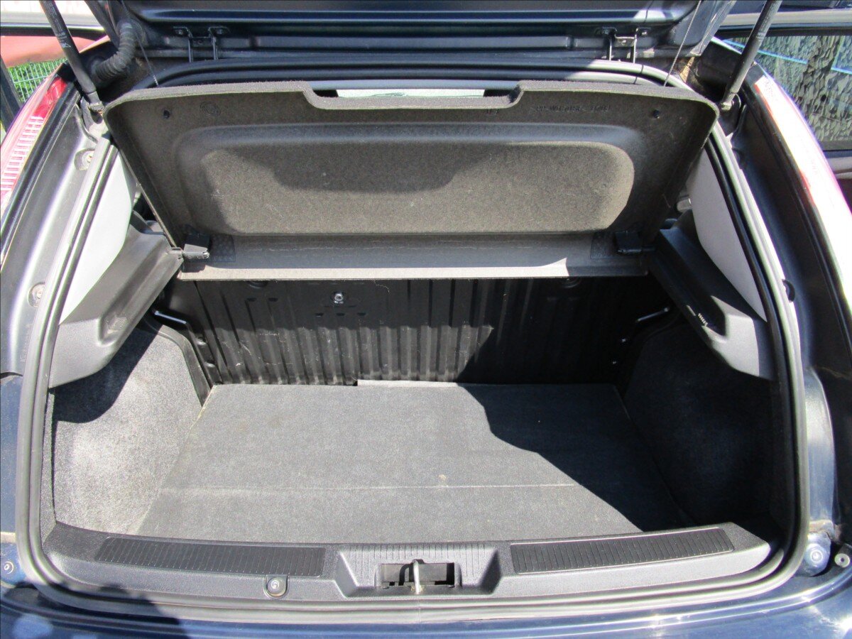 Fiat Punto Hatchback 1,4 l 57 kw