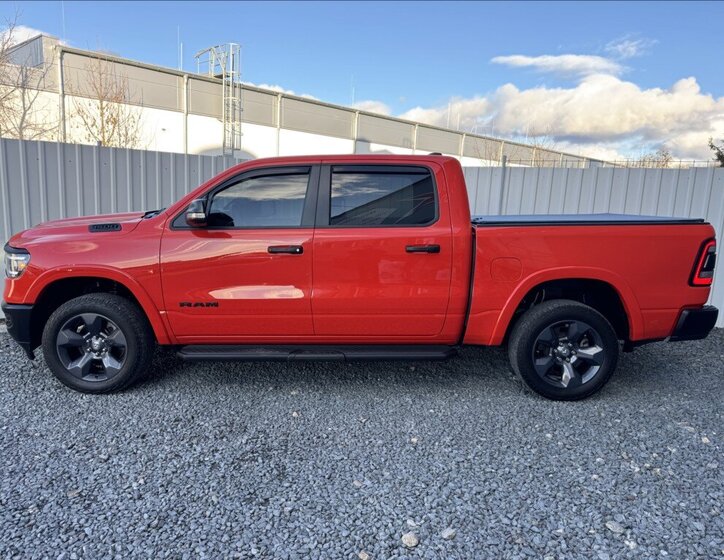 Dodge RAM 1500 Pick-up 5,7 l 295 kw